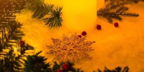 Candlelight: Christmas Classics