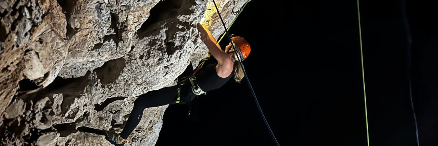 Glow & Climb - Climbing Party in the Dark