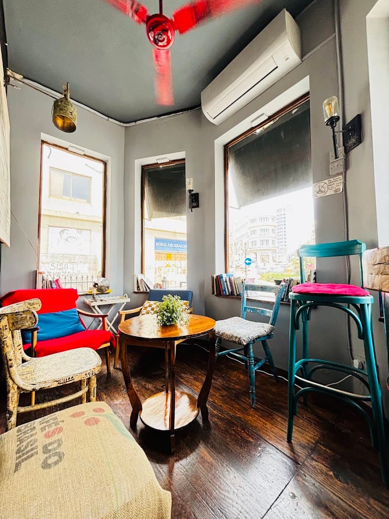 Sunday Morning Live Music — Coffee Circus Porto